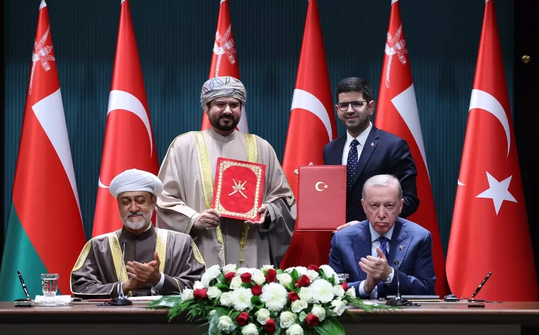 Türkiye ve Umman 16 Anlaşma İmzaladı