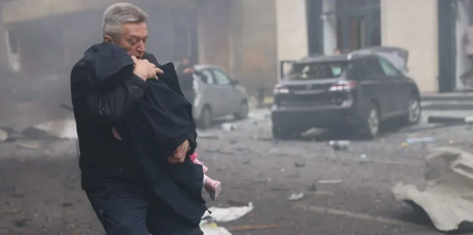 Ukrayna'da Rus Saldırılarında Çocuklar da Hayatlarını Kaybetti