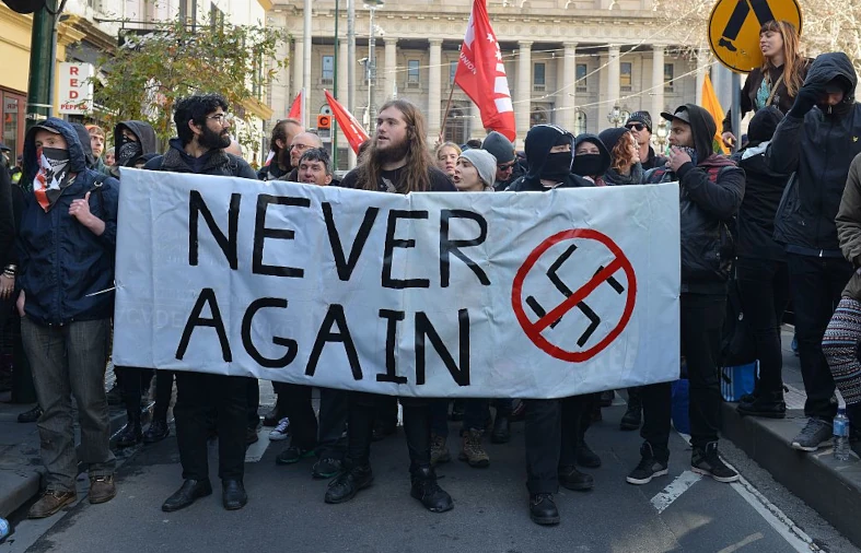 Avustralya, Nazi Sembolleri Gösteren Britanyalıyı Sınır Dışı Edecek