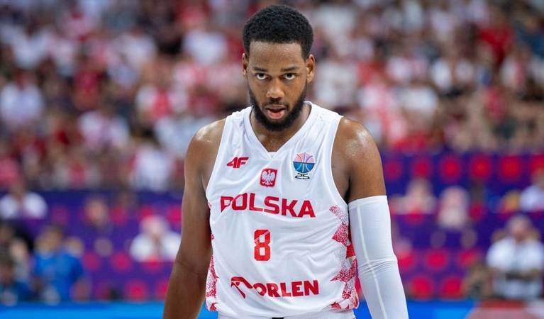 Tofaş, Jordan Floyd'u Transfer Etti