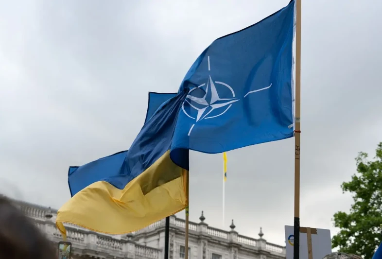 Ukrayna NATO Üyeliğinden Vazgeçti