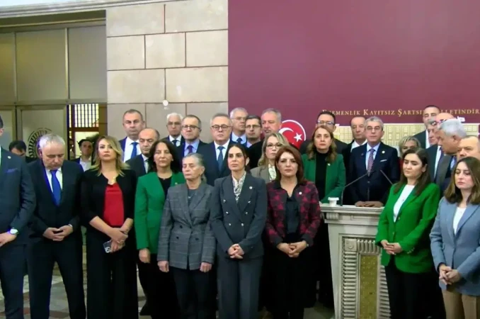 CHP, Emekli Maaşları İçin Parlamento'da Eylem Yapacak