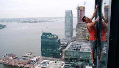 Alex Honnold, Güvenlik Olmadan Gökdelene Tırmandı