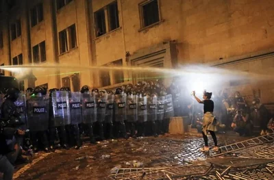 Gürcistan'da Protestolarda Kimyasal Silah Kullanımı