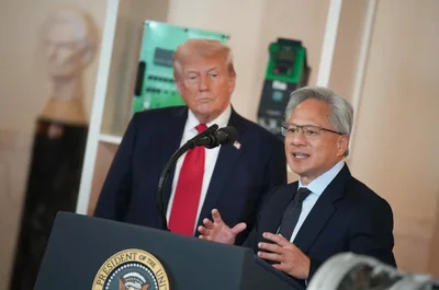 Trump, Çinli Firmaya Çip Satışını İptal Ettirdi
