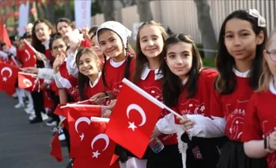 Türk Okulları Bayrak Bilinci Haftası ile Başlıyor
