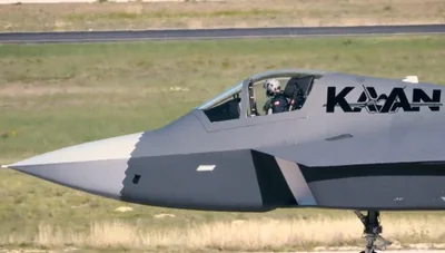 Türkiye'nin Yerli Savaş Uçağı KAAN Prototipleri Tanıtıldı