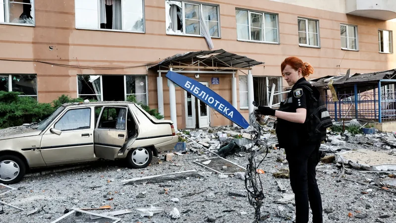 Rus Füzeleri ve İHA'lar Ukrayna'yı Vurdu: 6 Ölü