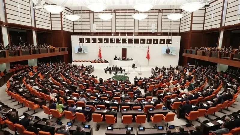 TBMM'de Bekleyen Dokunulmazlık Dosyası 1,052