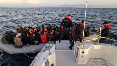 Türkiye'de Düzensiz Göçmen Sayısı 1 Milyonu Aştı